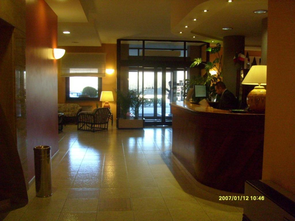 Hotel Des Alpes Роста Экстерьер фото